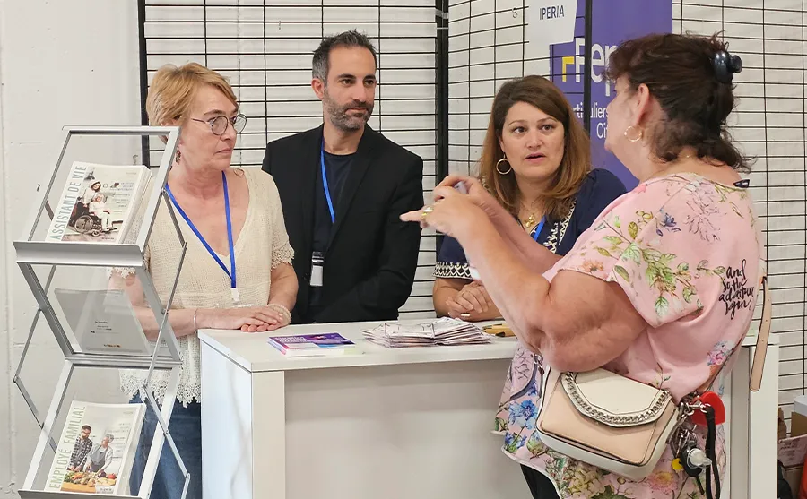 Assistant de vie : métier d’avenir et du lien social